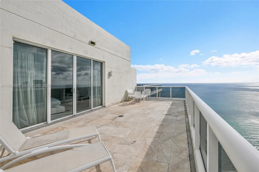 1850 S Ocean Dr #PH4405 Hallandale Beach, FL 33009