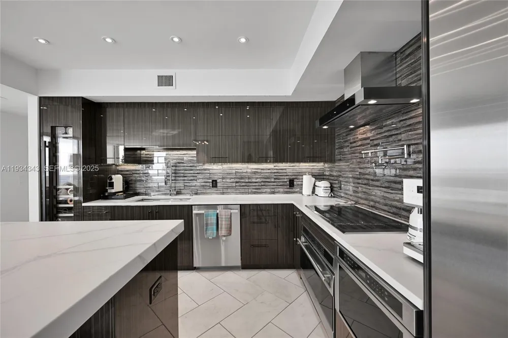 1850 S Ocean Dr #PH4405 Hallandale Beach, FL 33009
