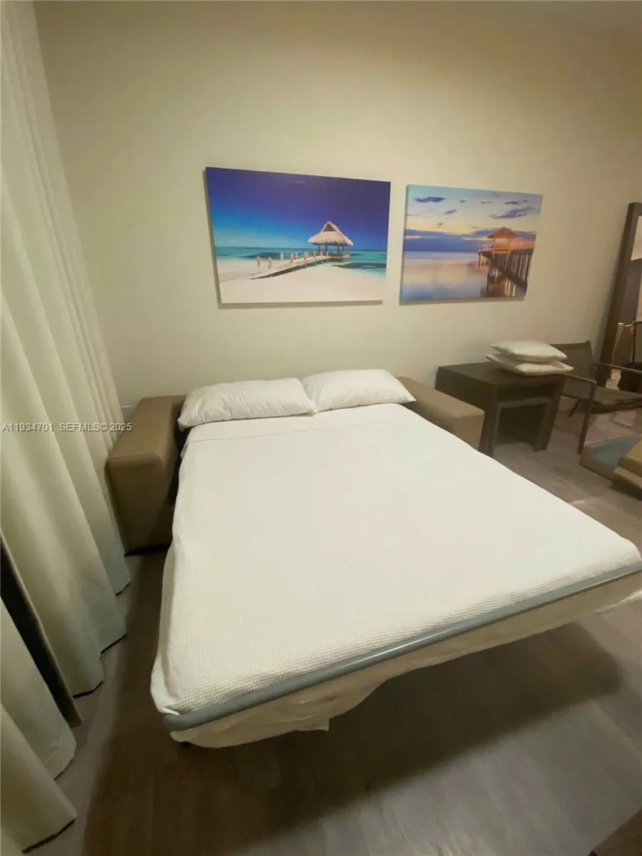 777 Ocean Dr #S514 Hollywood, FL 33019
