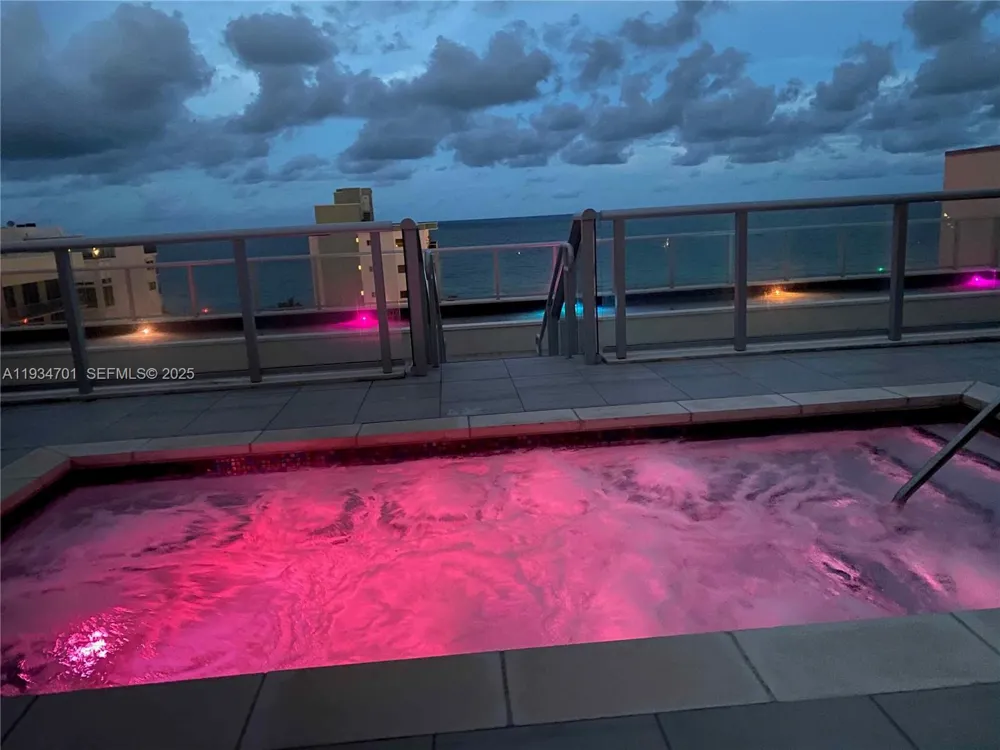 777 Ocean Dr #S514 Hollywood, FL 33019