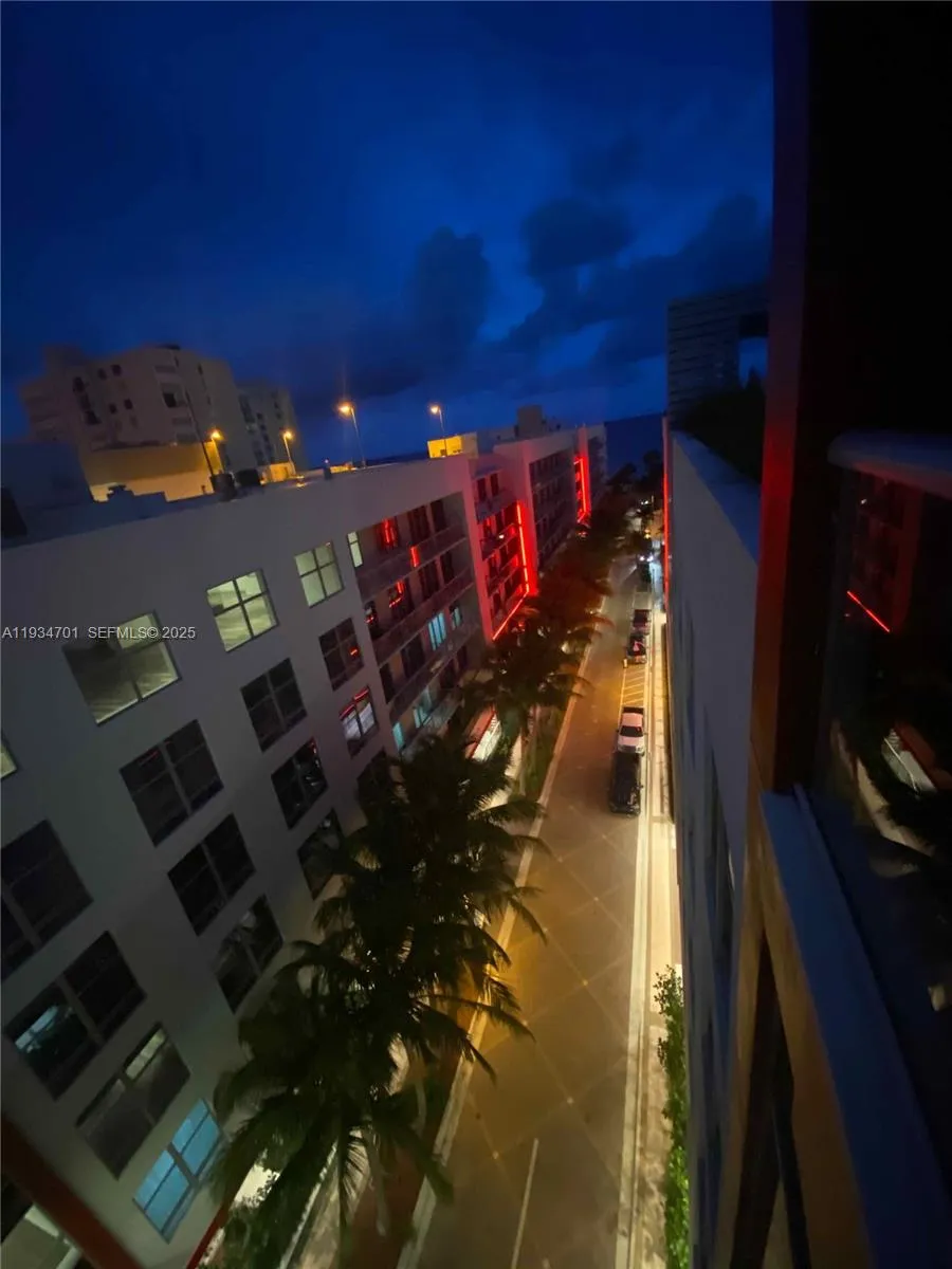 777 Ocean Dr #S514 Hollywood, FL 33019