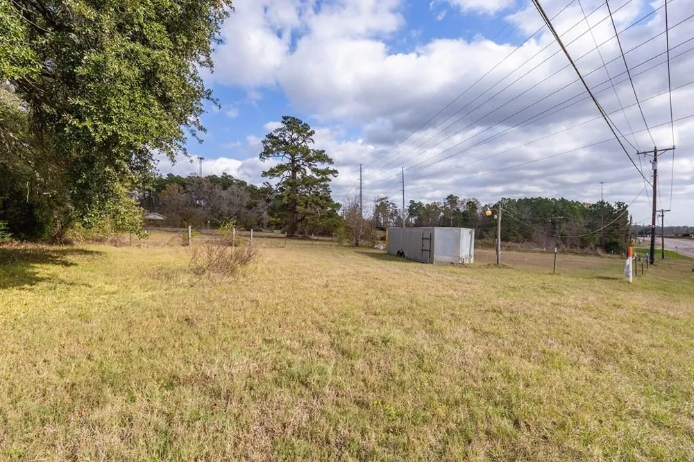 189 N Hwy 69 Lufkin, TX 75904