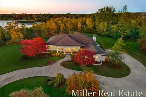 660 Indian Hills Drive