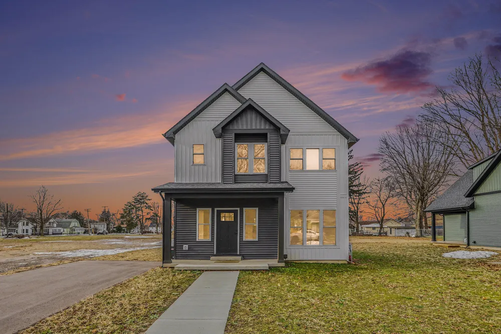 105 Lester Avenue Dowagiac, MI 49047