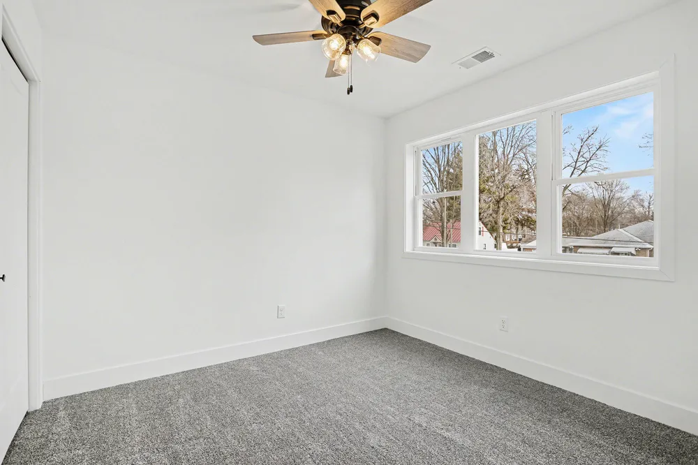 105 Lester Avenue Dowagiac, MI 49047