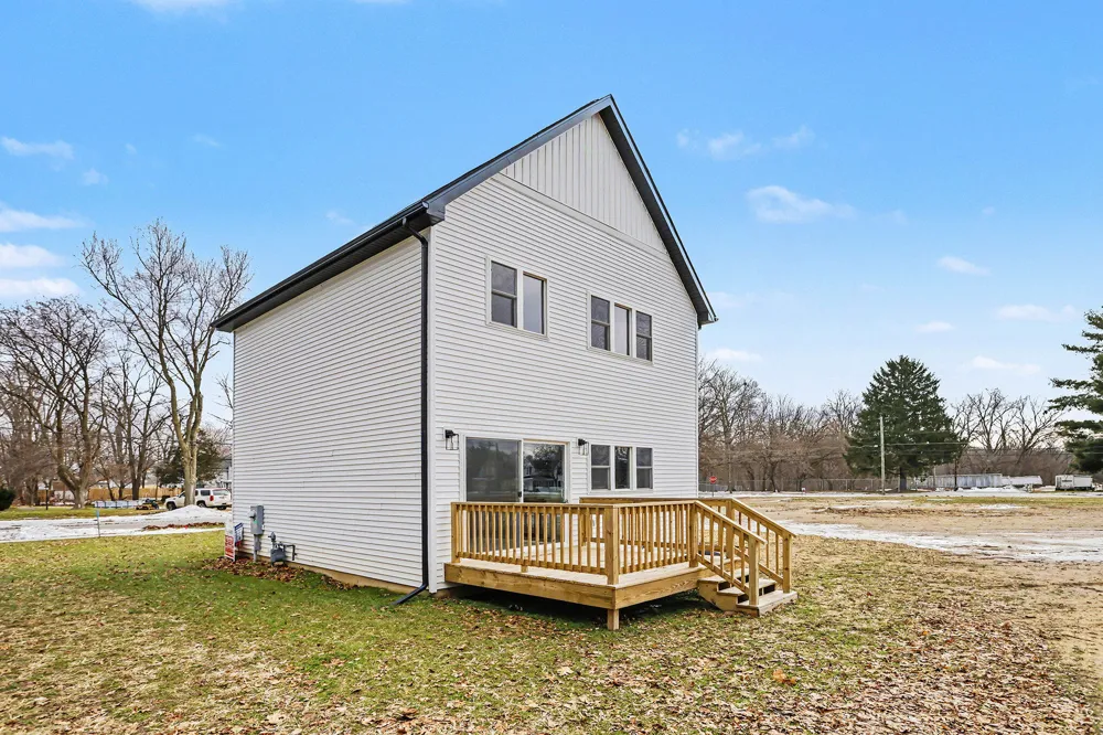 105 Lester Avenue Dowagiac, MI 49047