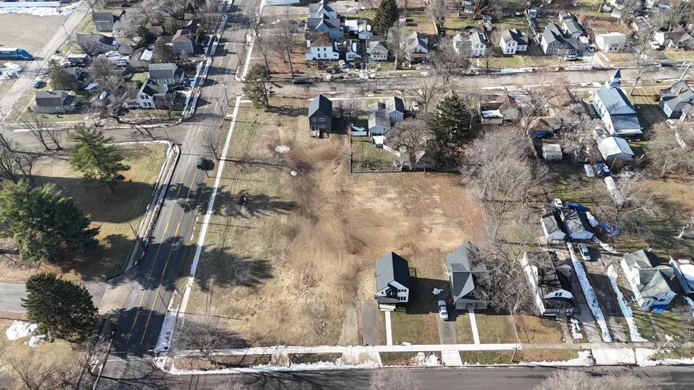 105 Lester Avenue Dowagiac, MI 49047