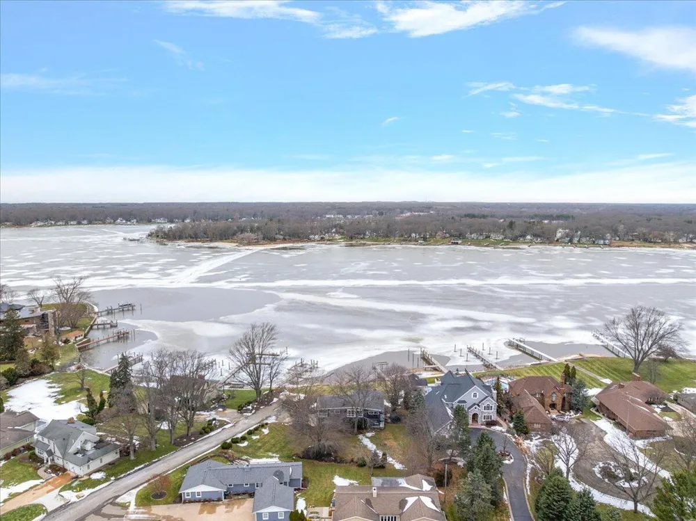 437 Graafschap Road Holland City, MI 49423