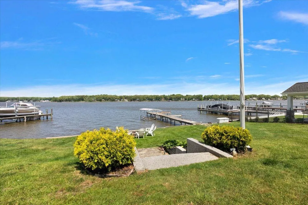 437 Graafschap Road Holland City, MI 49423
