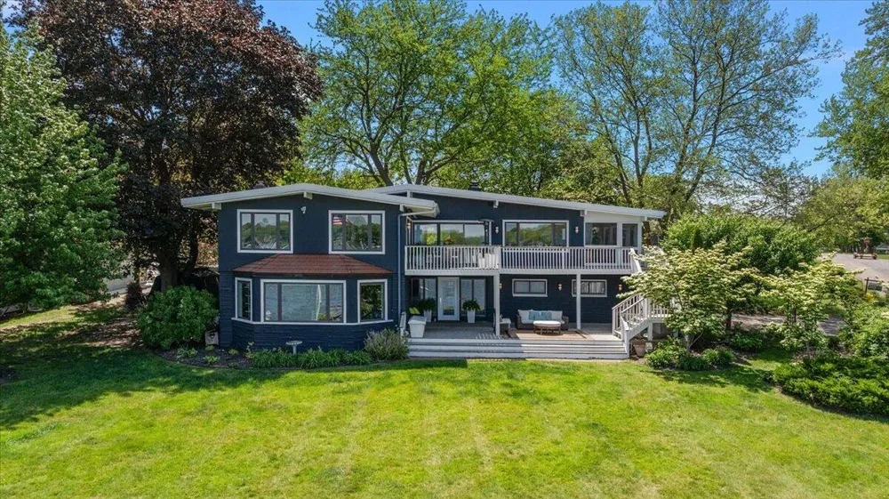 437 Graafschap Road Holland City, MI 49423