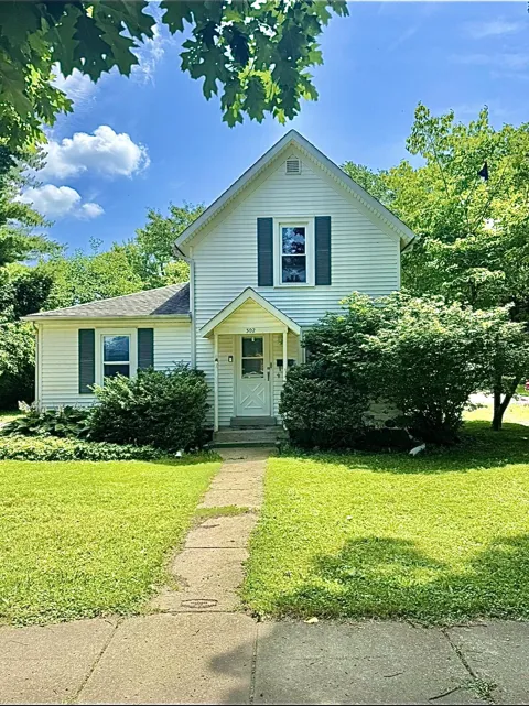 302 S Maple Street