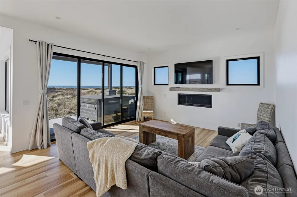 1409 S Cohasset Crest Westport, WA 98595