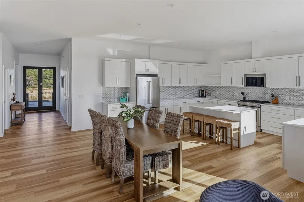 1409 S Cohasset Crest Westport, WA 98595