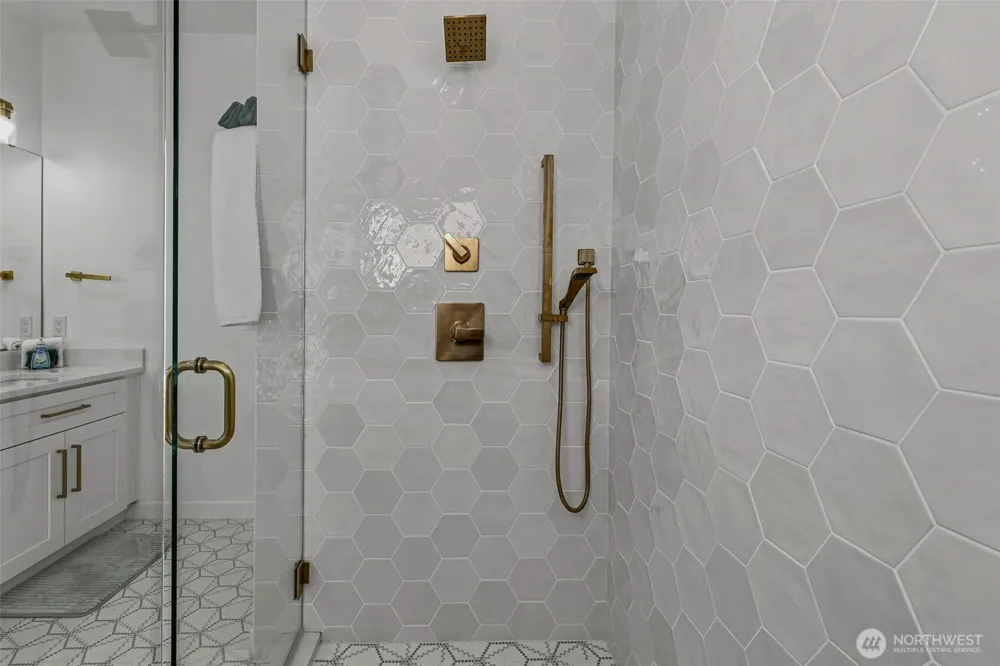 1409 S Cohasset Crest Westport, WA 98595