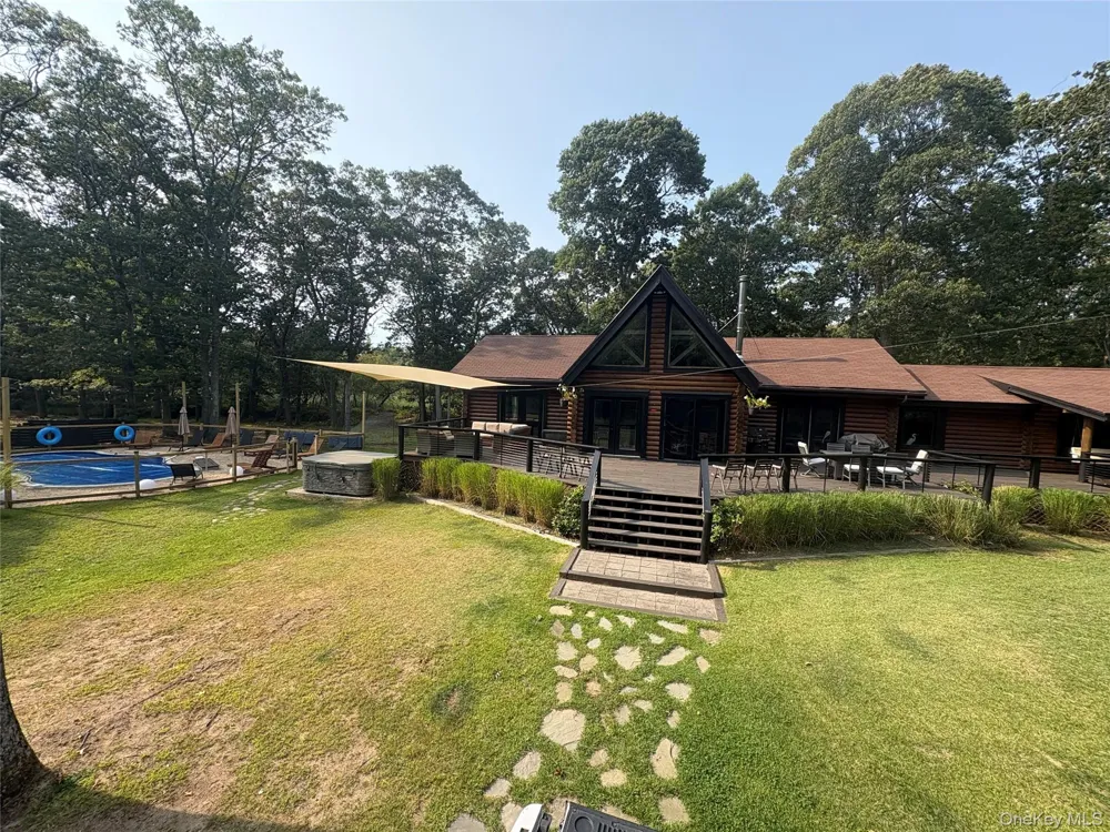 1710 Gull Pond Lane Greenport, NY 11944