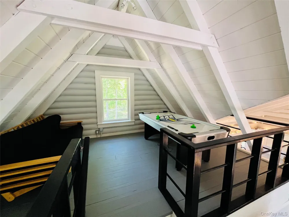 1710 Gull Pond Lane Greenport, NY 11944