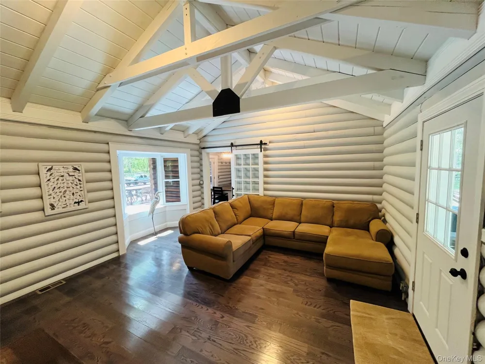 1710 Gull Pond Lane Greenport, NY 11944