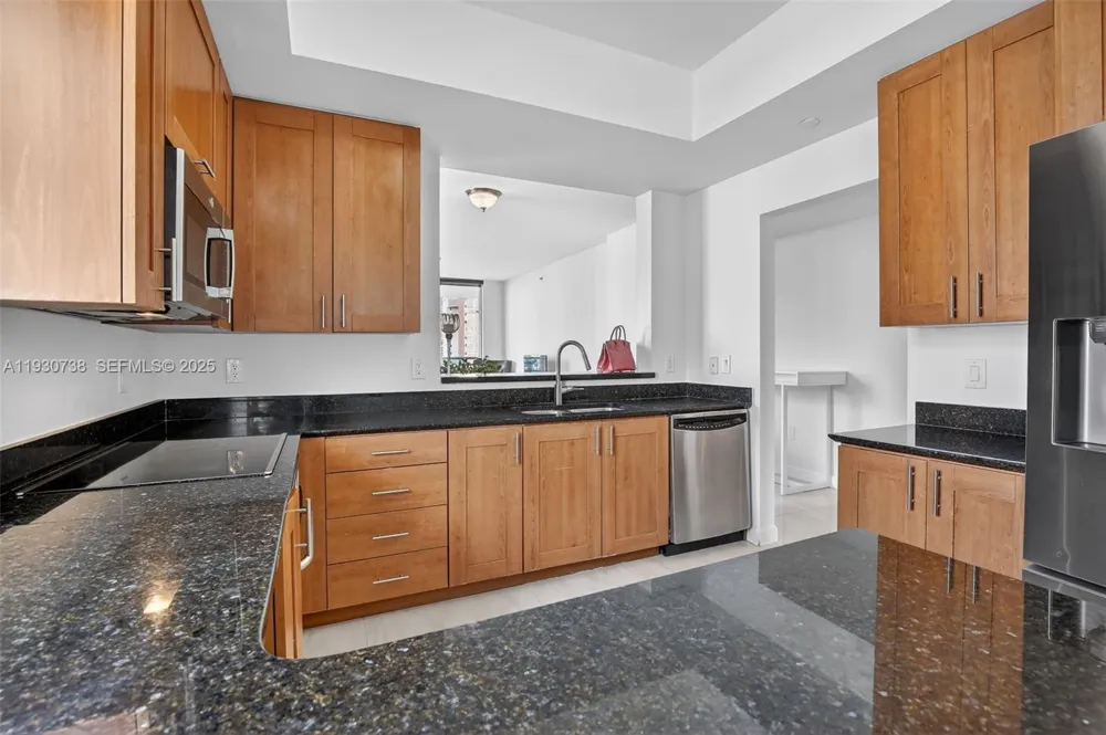 3340 NE 190th St #1101 Aventura, FL 33180