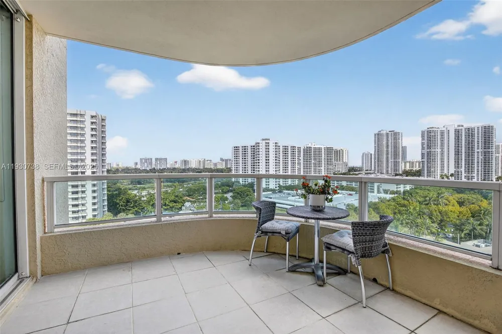 3340 NE 190th St #1101 Aventura, FL 33180