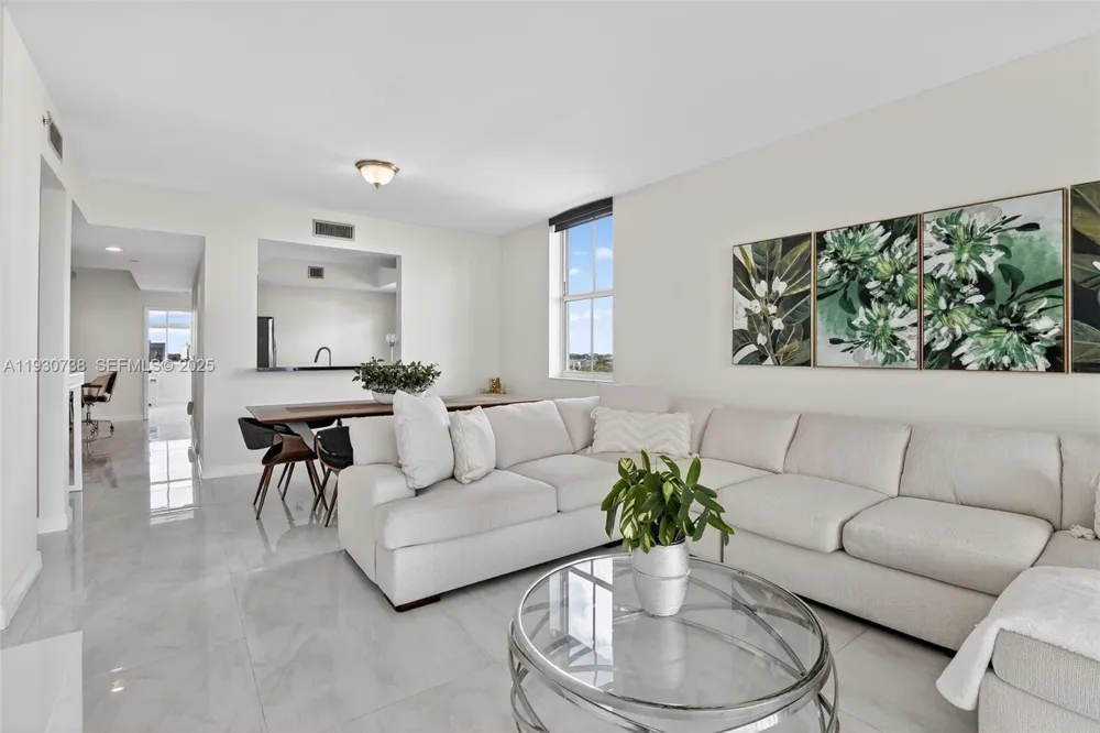 3340 NE 190th St #1101 Aventura, FL 33180