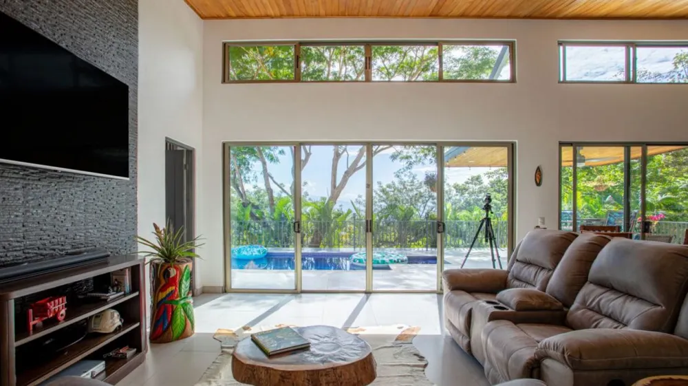 Modern gem in the natural setting Out of State, OS 20505