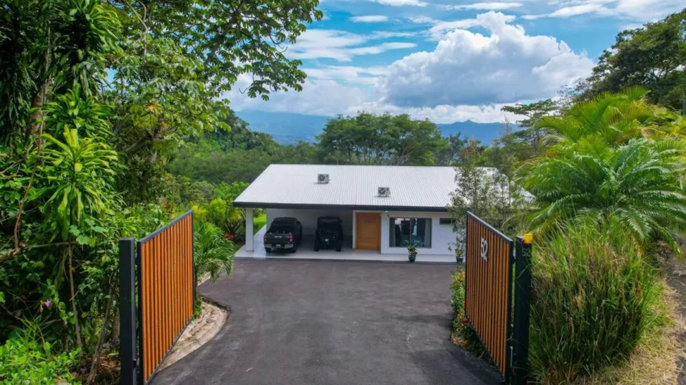 Modern gem in the natural setting Out of State, OS 20505