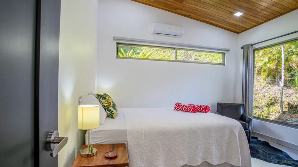 Modern gem in the natural setting Out of State, OS 20505