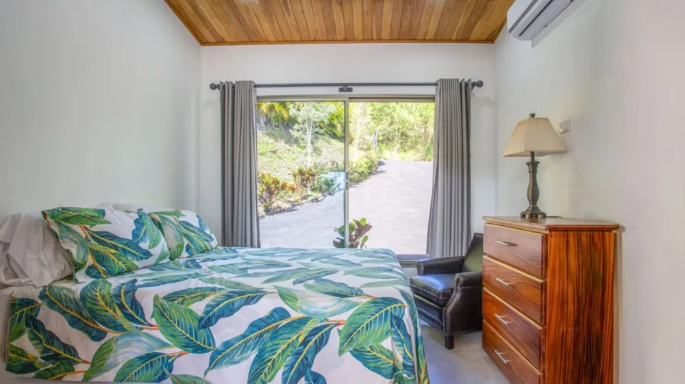 Modern gem in the natural setting Out of State, OS 20505