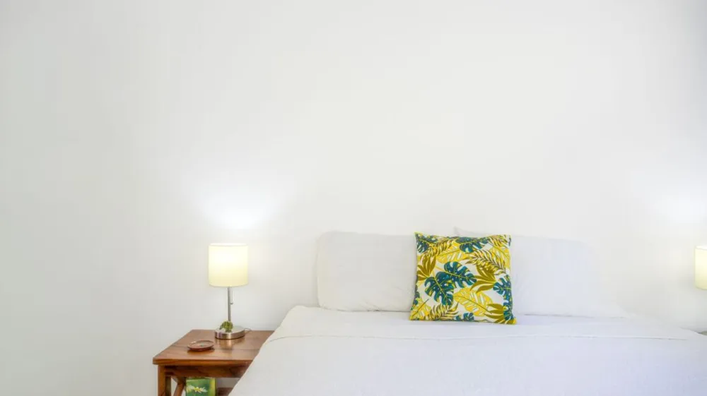 Modern gem in the natural setting Out of State, OS 20505