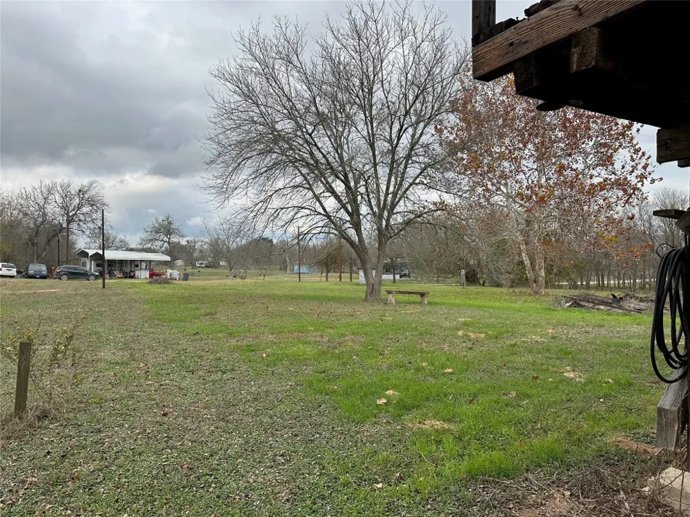 429 Hidden Shores Road Smithville, TX 78957