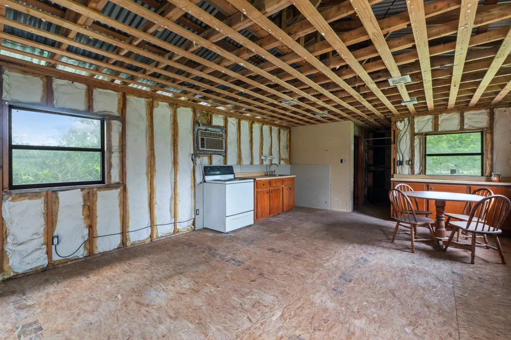 429 Hidden Shores Road Smithville, TX 78957
