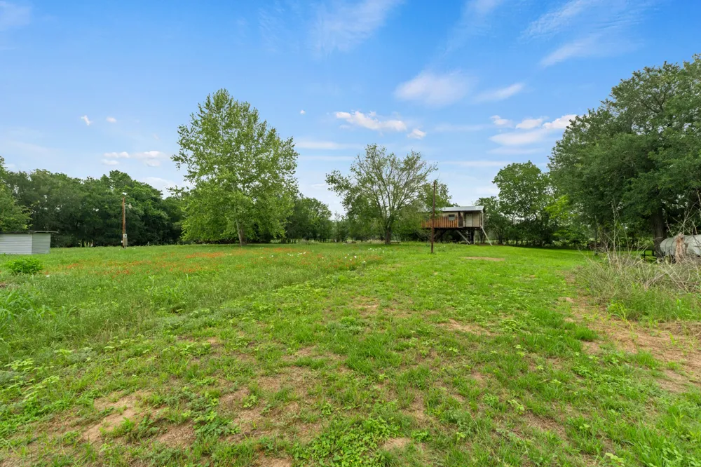 429 Hidden Shores Road Smithville, TX 78957