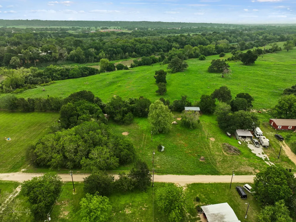 429 Hidden Shores Road Smithville, TX 78957
