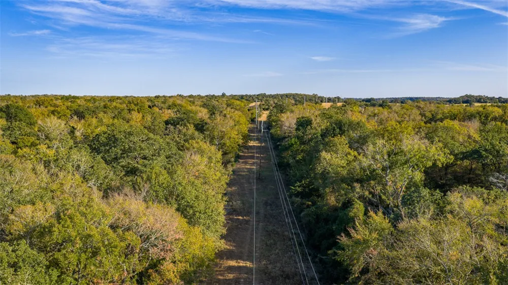 1 Red Hill Road Road Calvert, TX 77837
