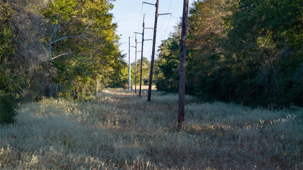 1 Red Hill Road Road Calvert, TX 77837