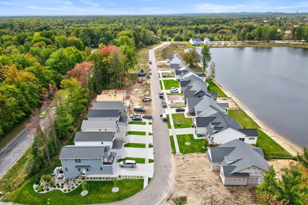 7248 Atwater Drive Norton Shores City, MI 49456