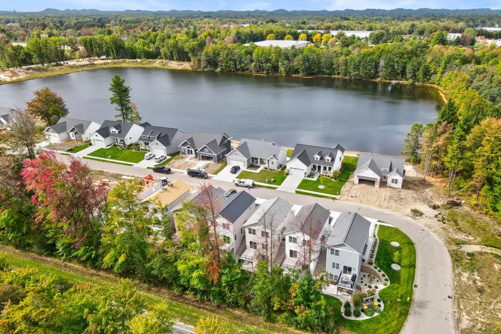 7248 Atwater Drive Norton Shores City, MI 49456