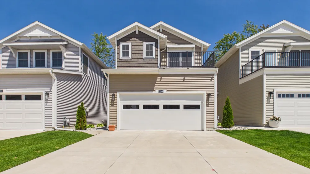 7248 Atwater Drive Norton Shores City, MI 49456