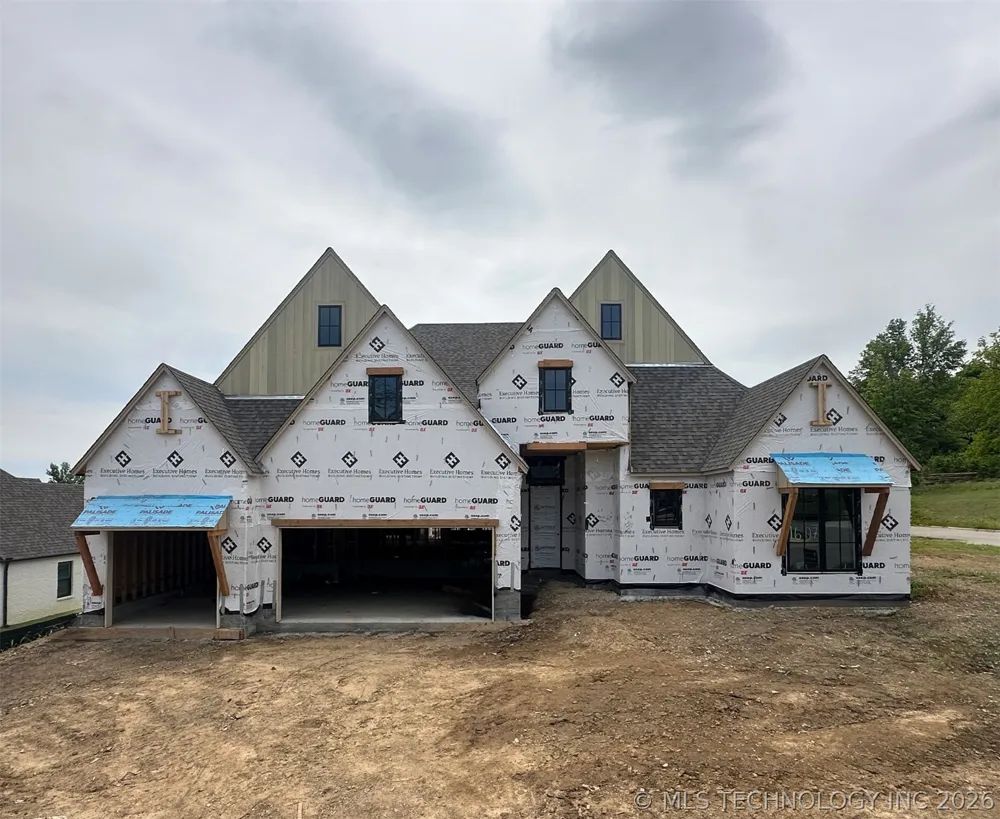 1607 Pinecrest Drive Claremore, OK 74017