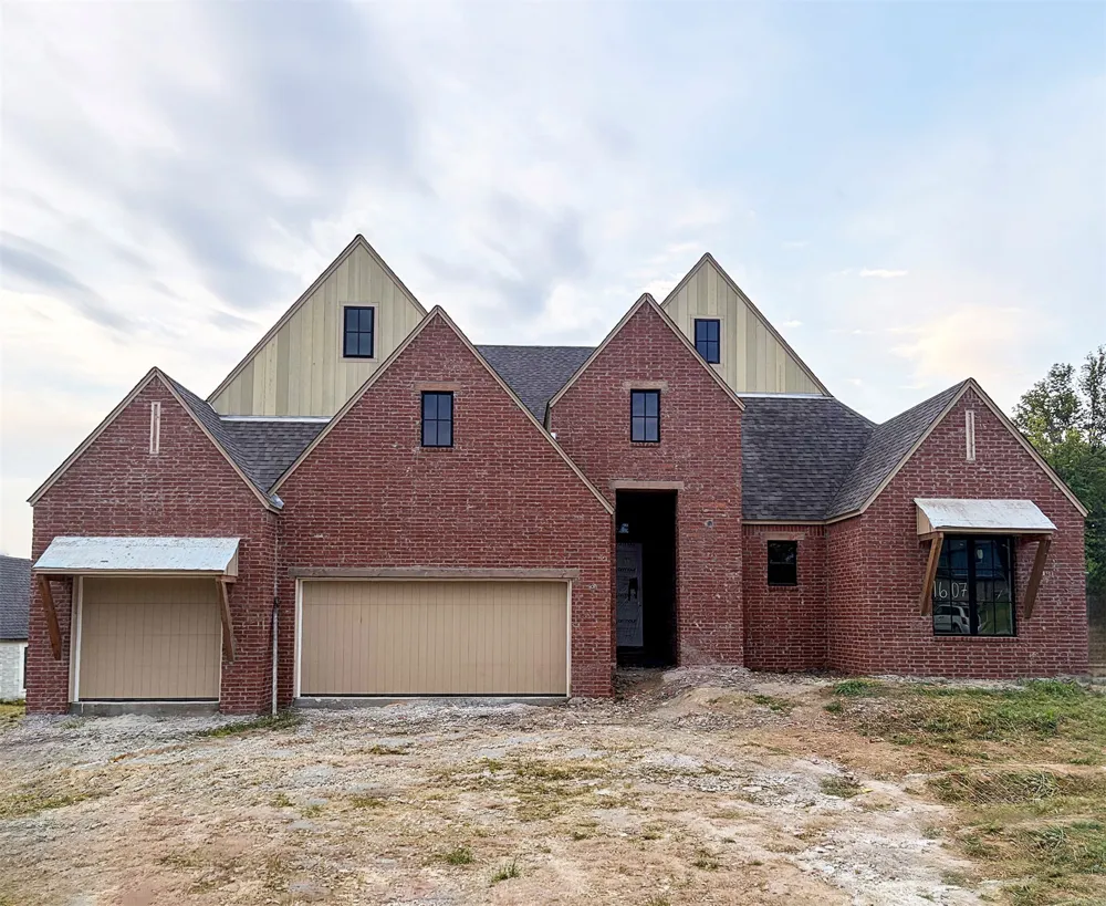 1607 Pinecrest Drive Claremore, OK 74017