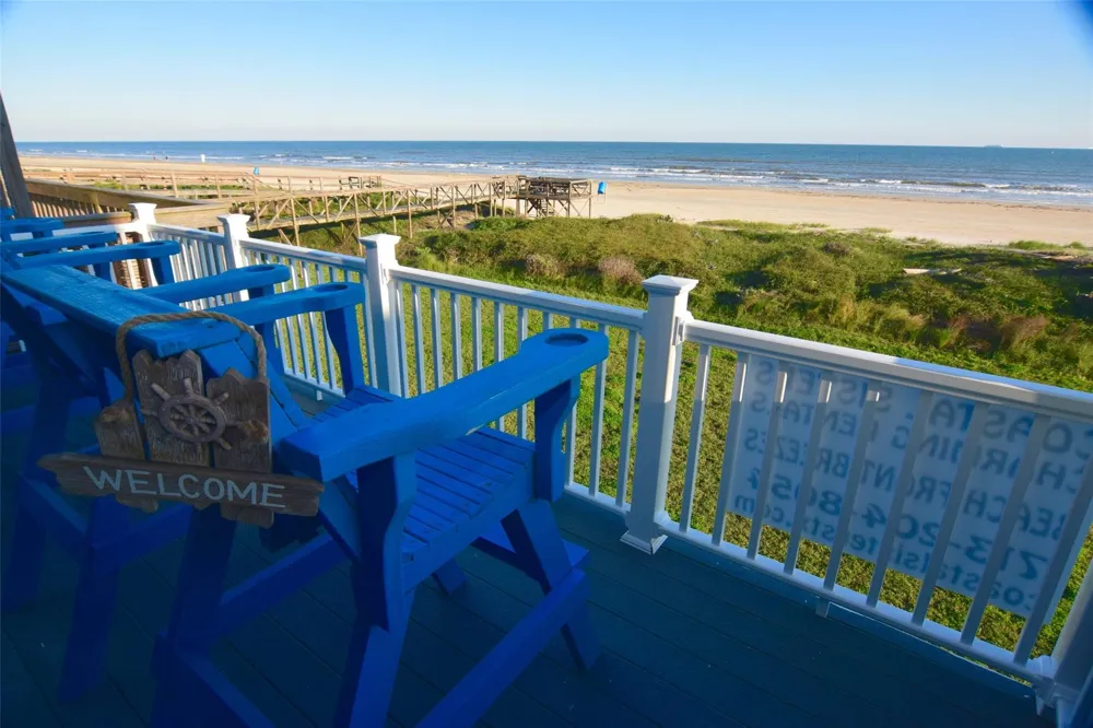 101 Pelican Place #4 Surfside Beach, TX 77541