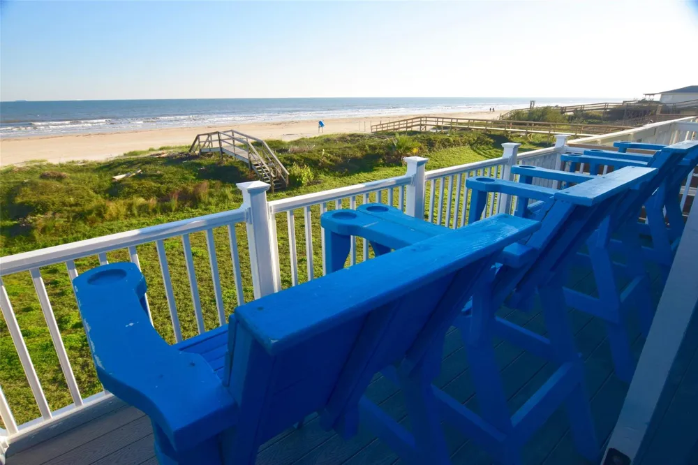 101 Pelican Place #4 Surfside Beach, TX 77541