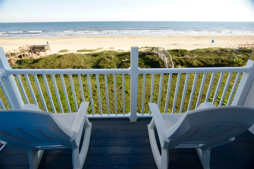 101 Pelican Place #4 Surfside Beach, TX 77541