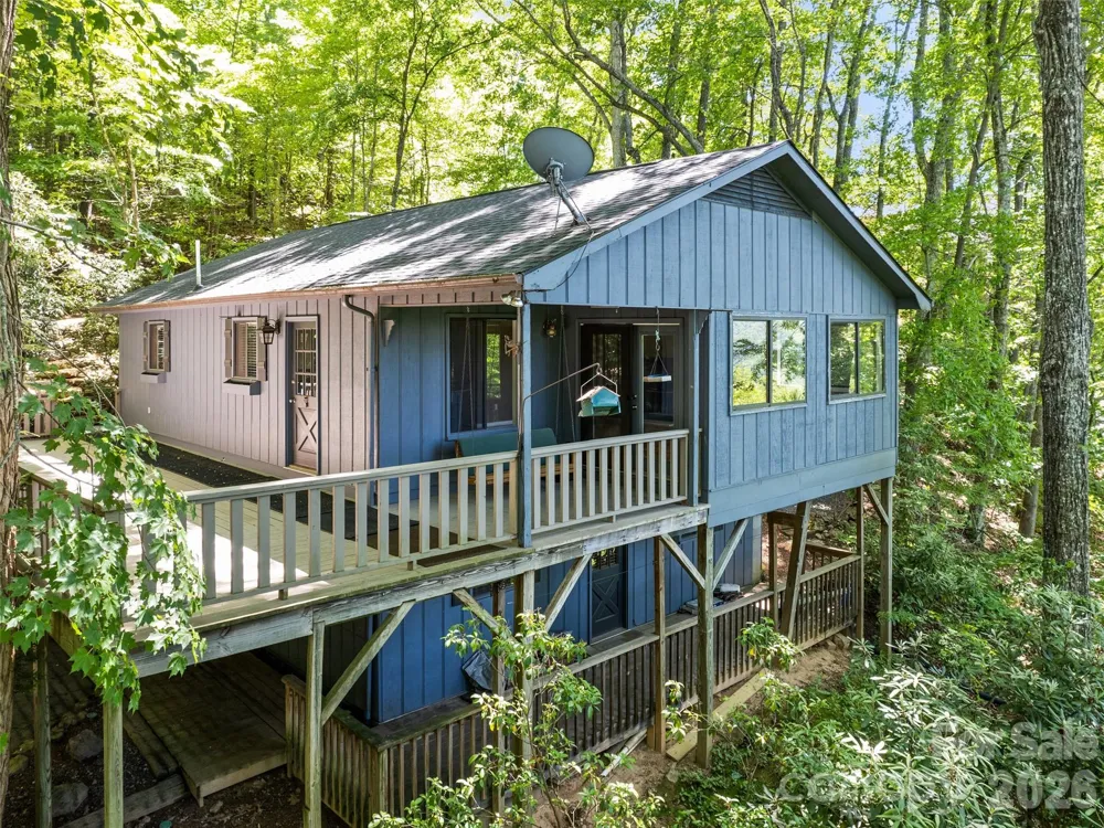 1392 Mount Chalet Road Canton, NC 28716
