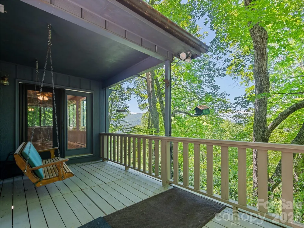 1392 Mount Chalet Road Canton, NC 28716