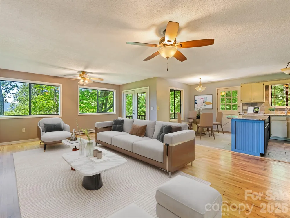 1392 Mount Chalet Road Canton, NC 28716