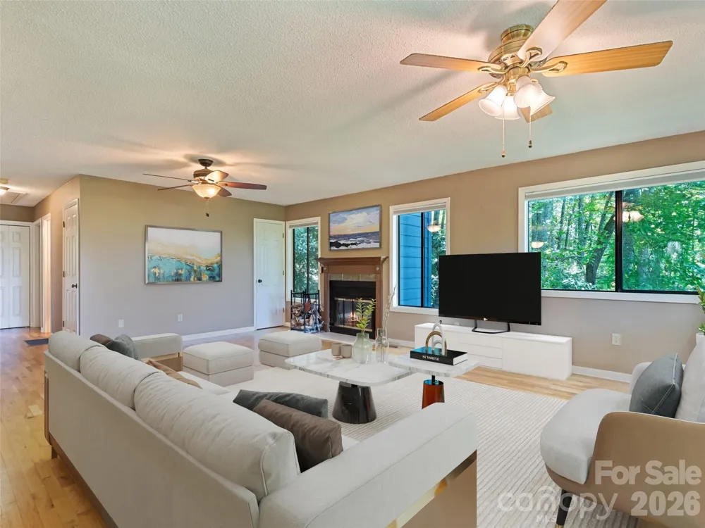 1392 Mount Chalet Road Canton, NC 28716