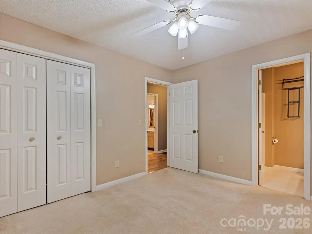 1392 Mount Chalet Road Canton, NC 28716