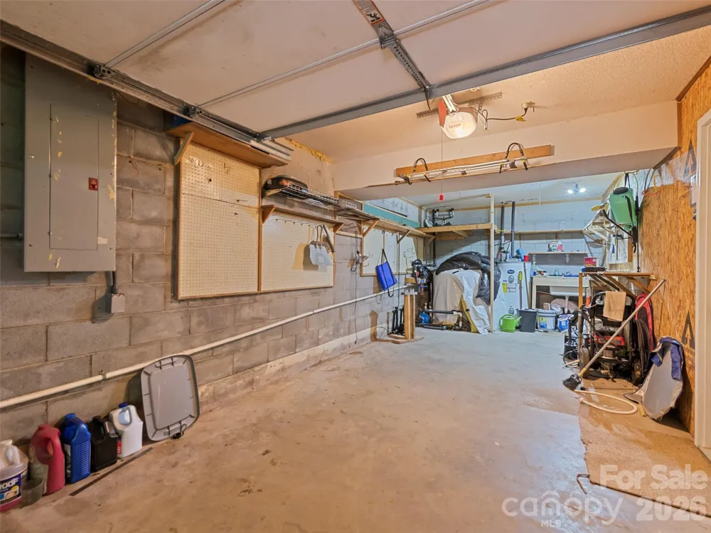 1392 Mount Chalet Road Canton, NC 28716