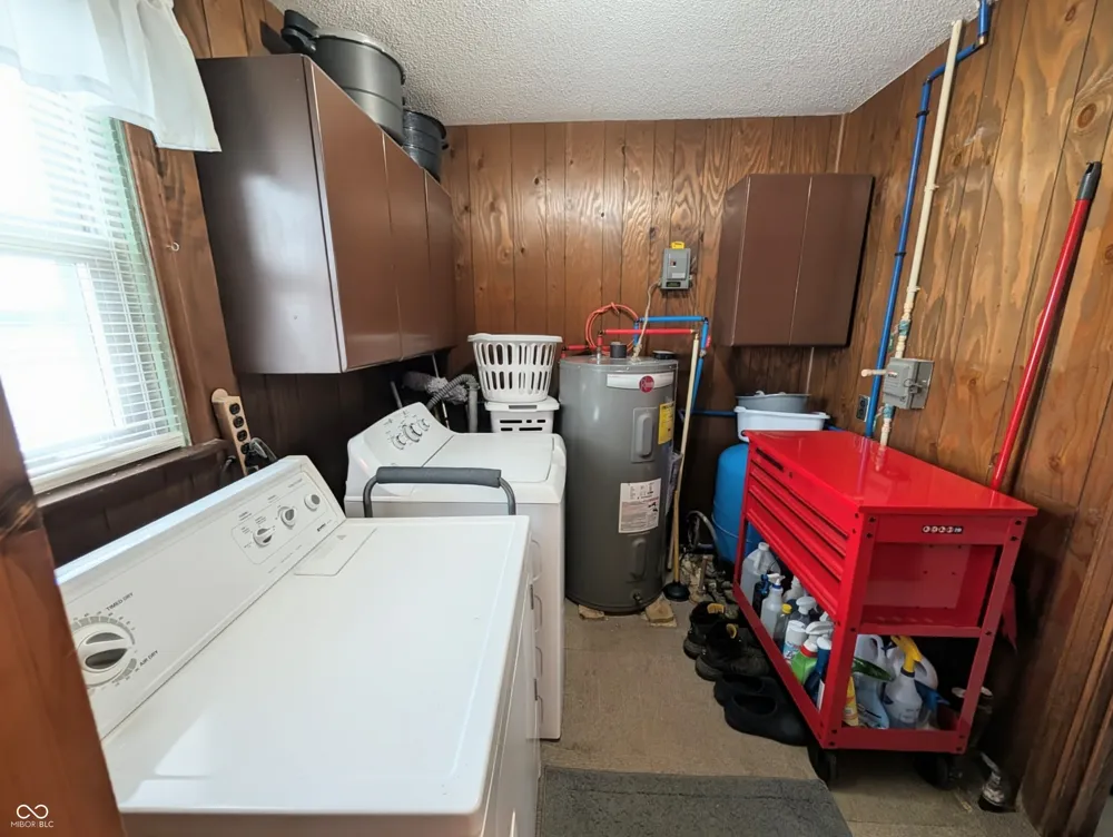 5599 State Road 9 Hope, IN 47246
